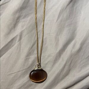 Elegant Gold and Brown Pendant Necklace
